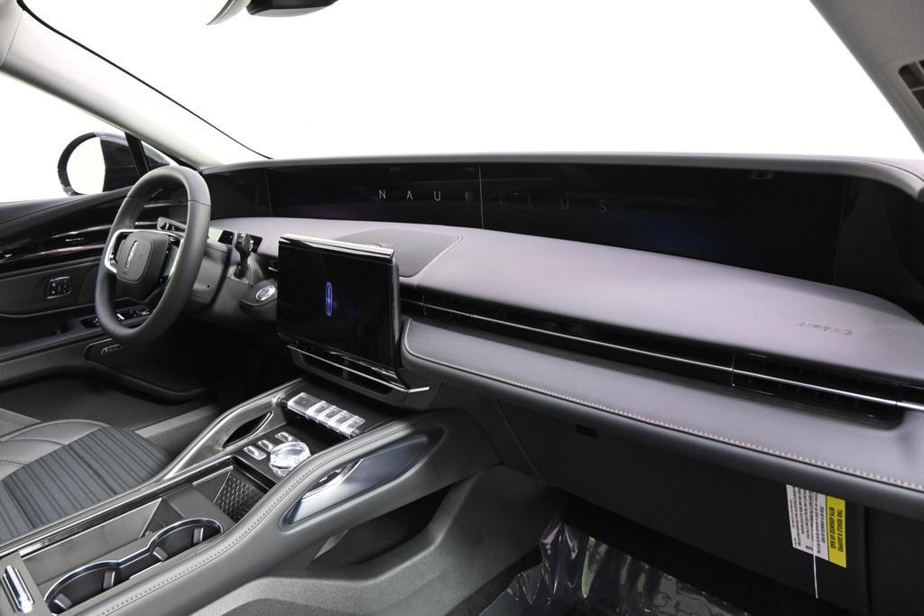 new 2026 Lincoln Nautilus car, priced at $66,173