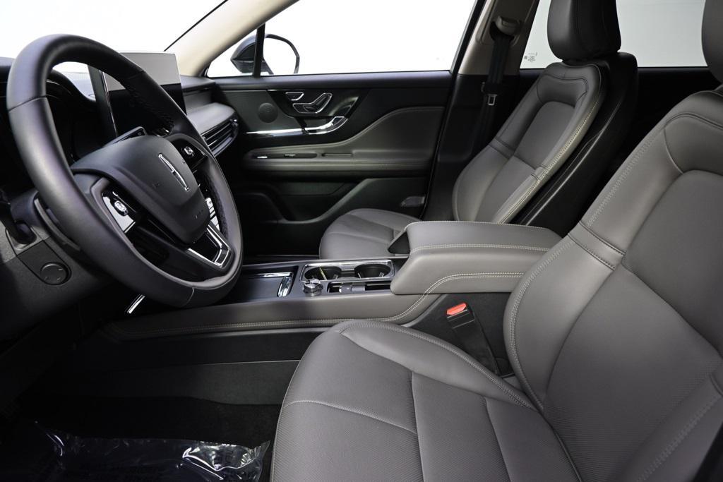 new 2025 Lincoln Corsair car, priced at $43,999