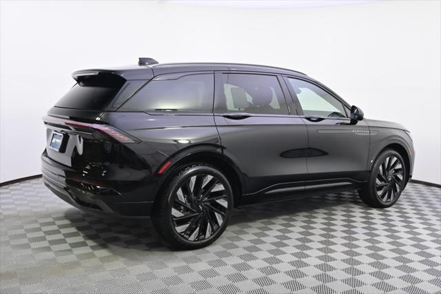 new 2025 Lincoln Nautilus car, priced at $66,640