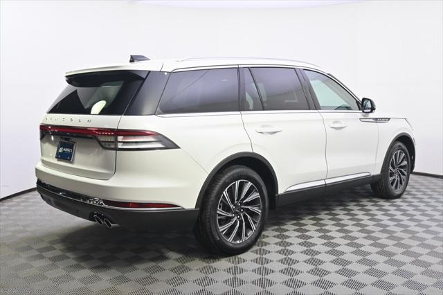 new 2025 Lincoln Aviator car, priced at $61,747