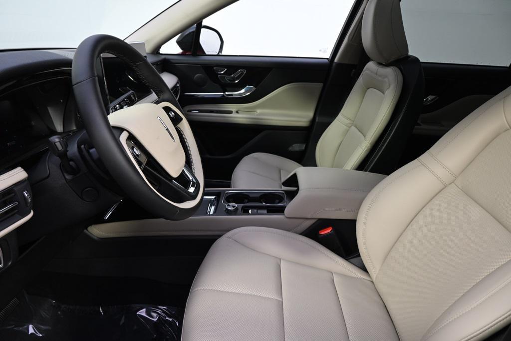 new 2025 Lincoln Corsair car, priced at $50,261
