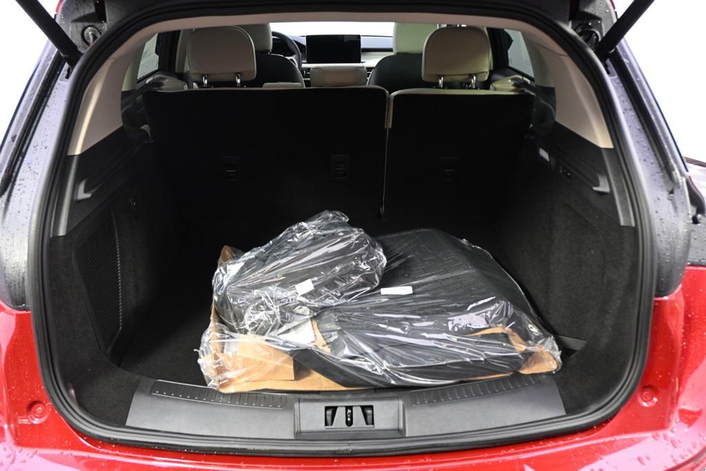 new 2025 Lincoln Corsair car, priced at $50,261