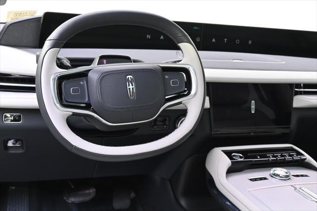 new 2025 Lincoln Navigator car, priced at $103,115