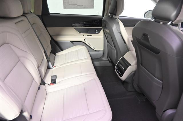 new 2025 Lincoln Nautilus car, priced at $61,999
