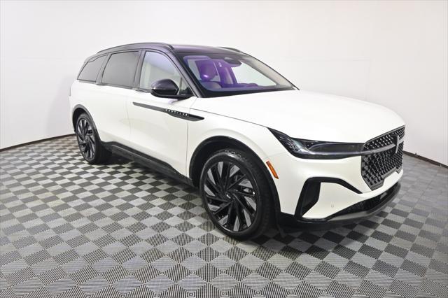 new 2025 Lincoln Nautilus car, priced at $61,999