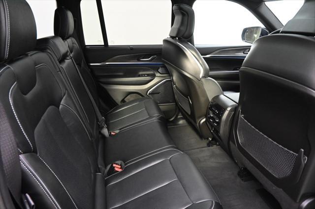 used 2022 Jeep Grand Cherokee car, priced at $37,555