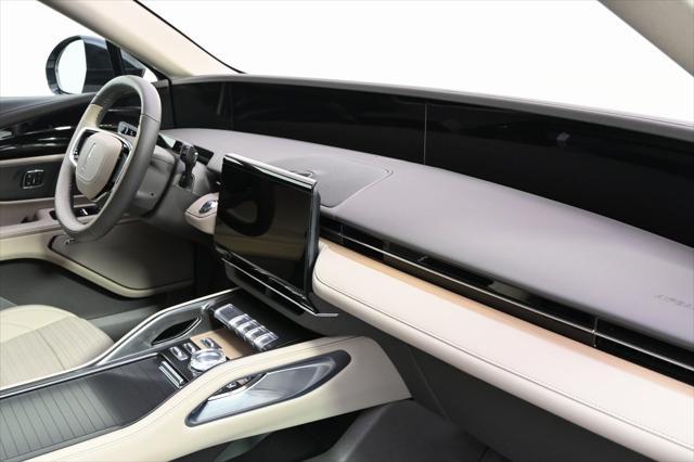 new 2025 Lincoln Nautilus car, priced at $57,403