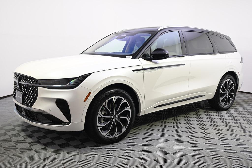 new 2025 Lincoln Nautilus car, priced at $58,999