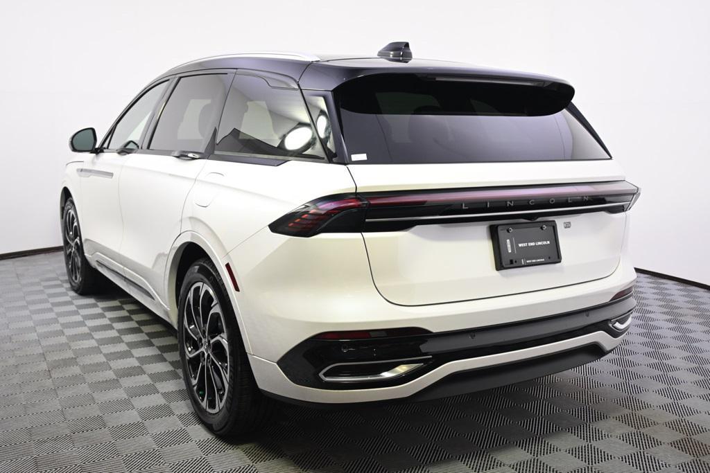 new 2025 Lincoln Nautilus car, priced at $58,999