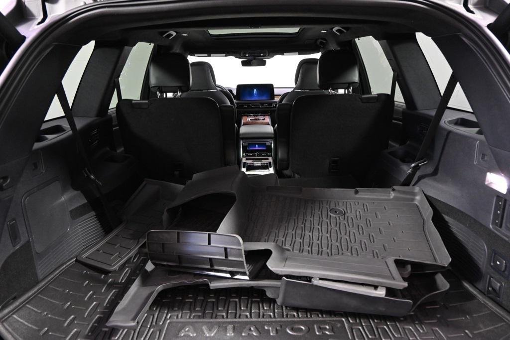 new 2025 Lincoln Aviator car, priced at $88,999