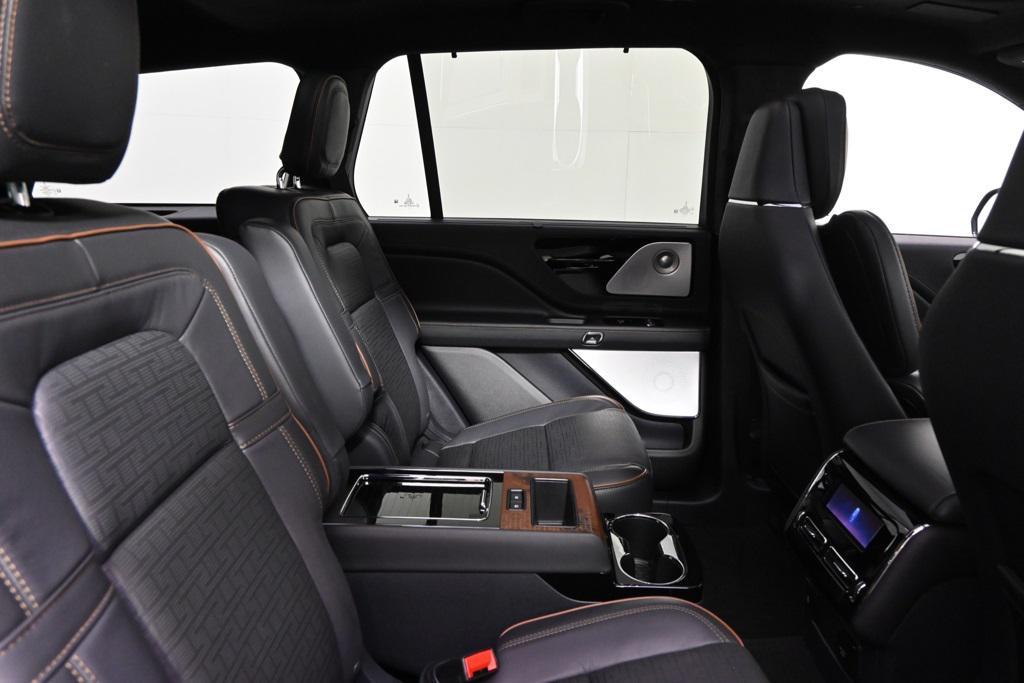 new 2025 Lincoln Aviator car, priced at $88,999