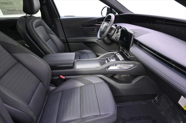 new 2025 Lincoln Nautilus car, priced at $60,310
