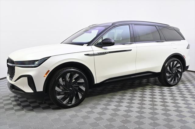 new 2025 Lincoln Nautilus car, priced at $60,310