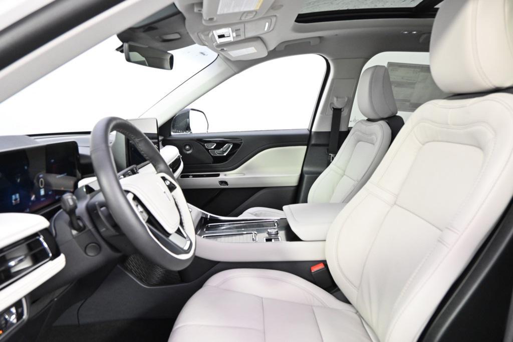 new 2025 Lincoln Aviator car, priced at $72,331