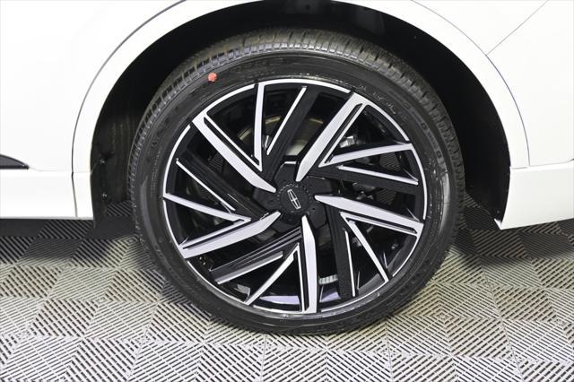 new 2025 Lincoln Aviator car, priced at $85,758