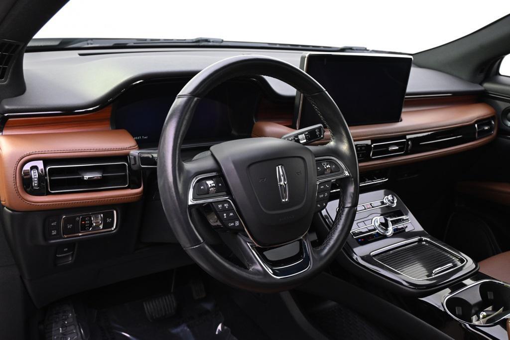 used 2022 Lincoln Nautilus car, priced at $38,999