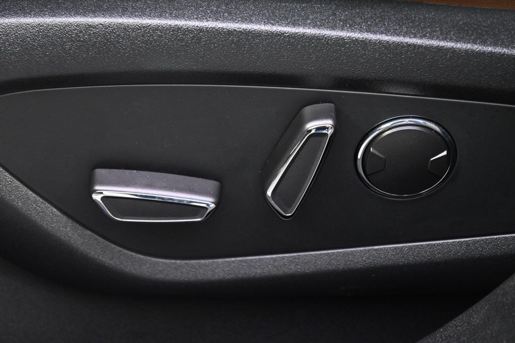 used 2022 Lincoln Nautilus car, priced at $38,999