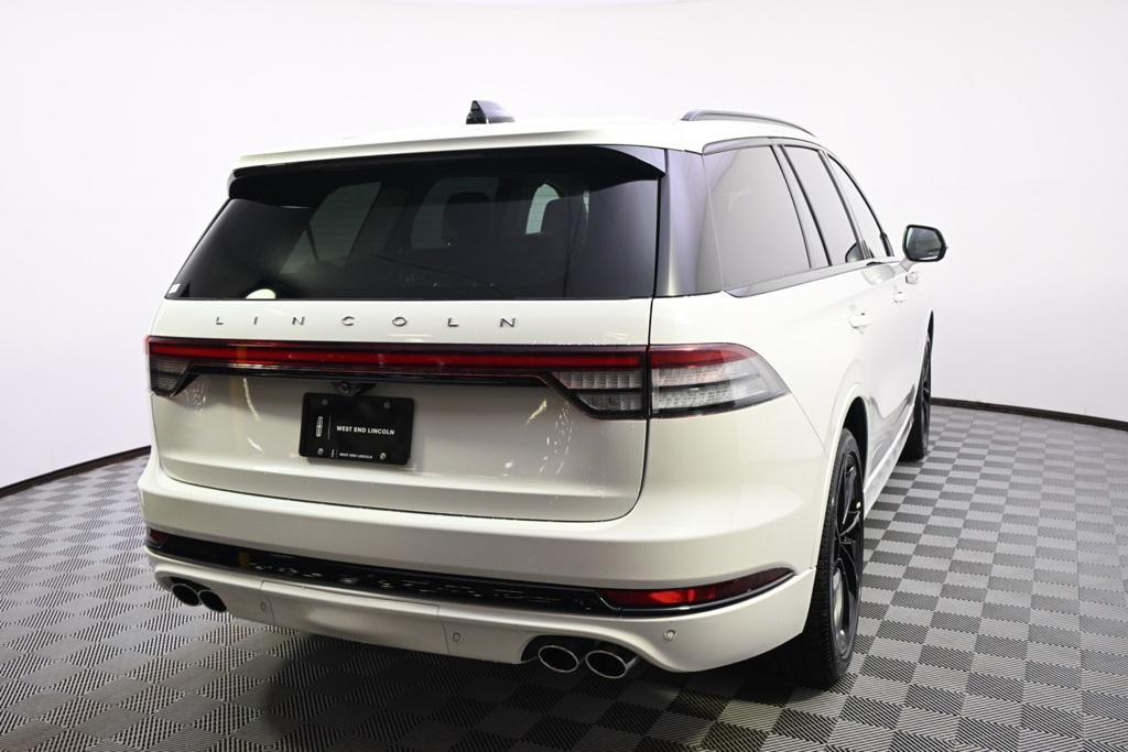 new 2025 Lincoln Aviator car, priced at $72,557