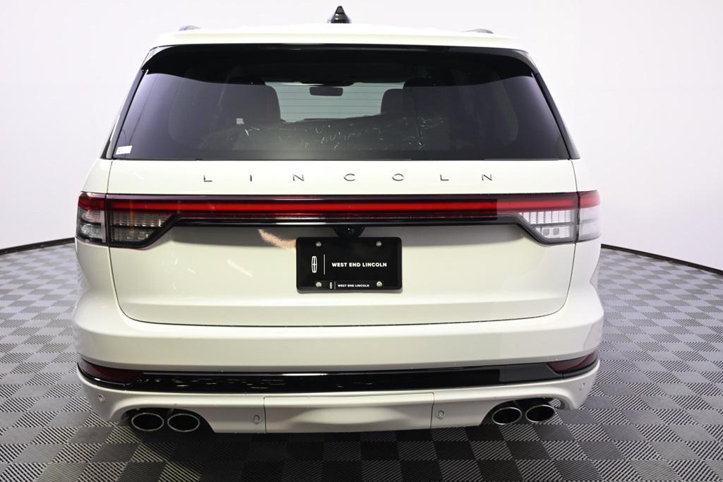 new 2025 Lincoln Aviator car, priced at $72,557