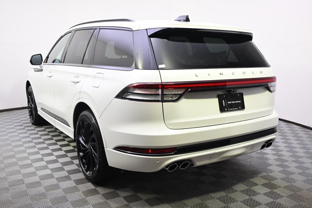 new 2025 Lincoln Aviator car, priced at $72,557