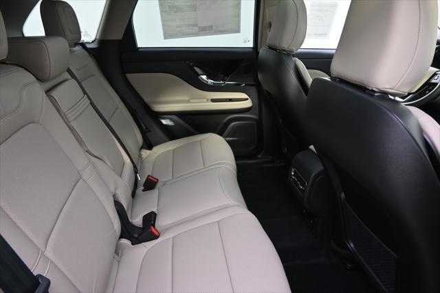new 2025 Lincoln Corsair car, priced at $55,163