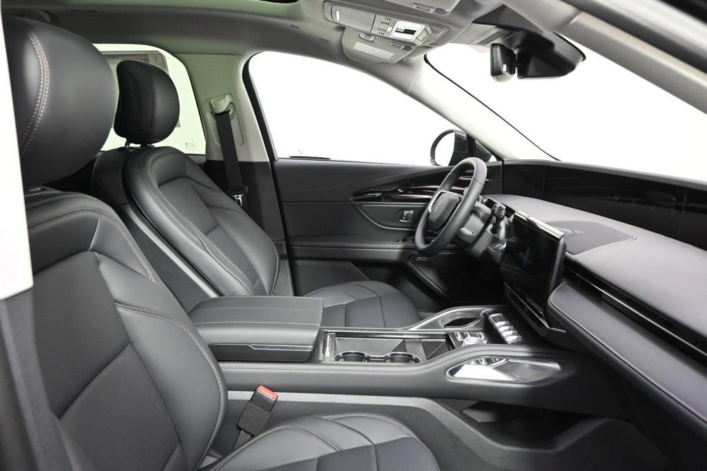 new 2026 Lincoln Nautilus car, priced at $59,179
