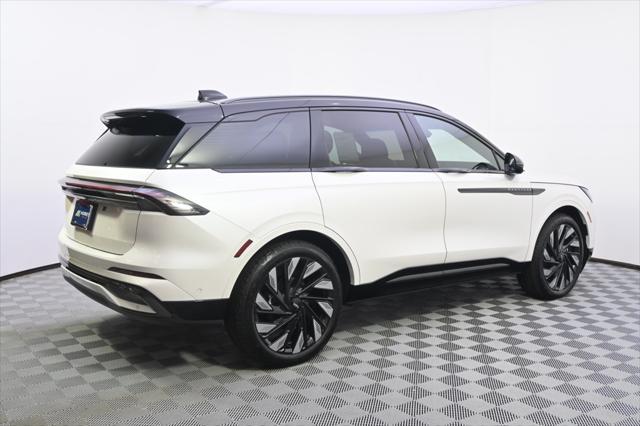 new 2024 Lincoln Nautilus car, priced at $65,136