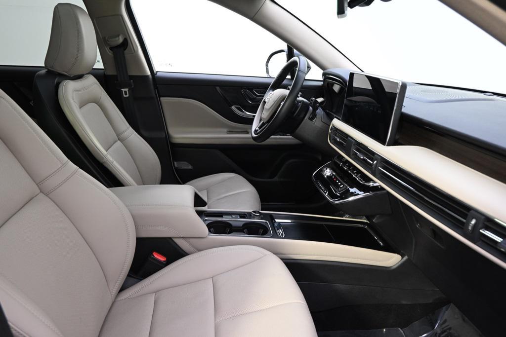 new 2025 Lincoln Corsair car, priced at $47,999