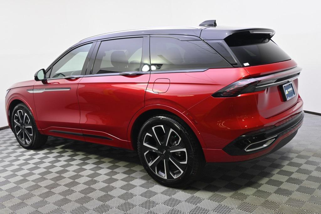 new 2025 Lincoln Nautilus car, priced at $66,293