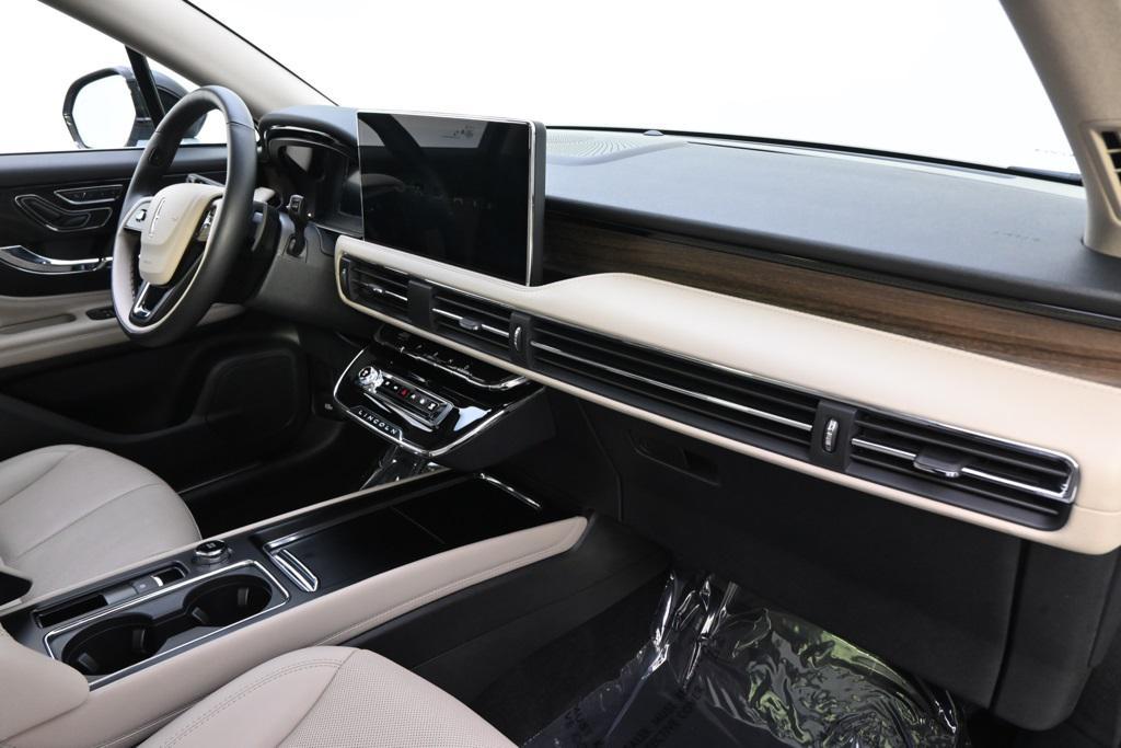 new 2025 Lincoln Corsair car, priced at $48,999