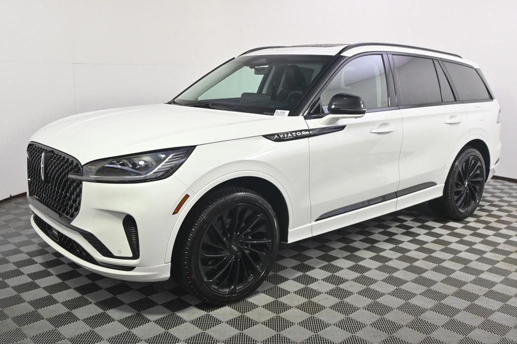 new 2025 Lincoln Aviator car, priced at $72,557
