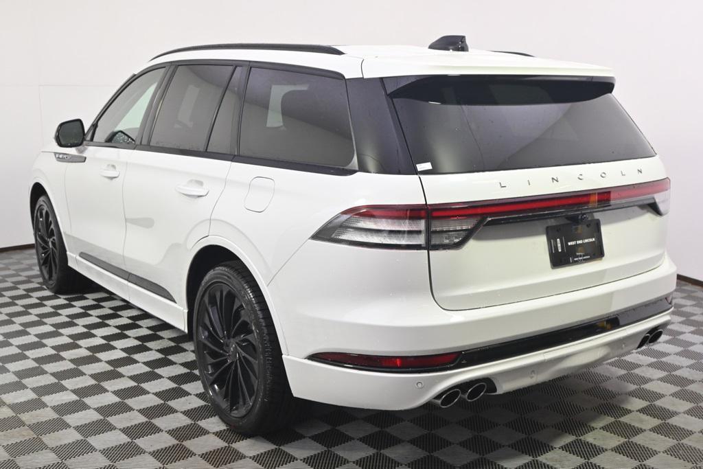 new 2025 Lincoln Aviator car, priced at $72,557