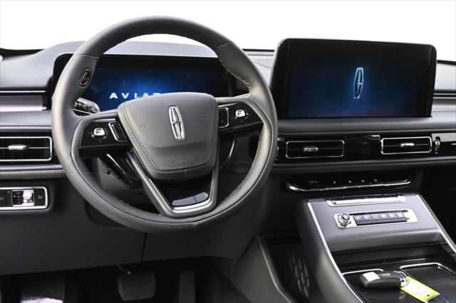 new 2025 Lincoln Aviator car, priced at $61,570