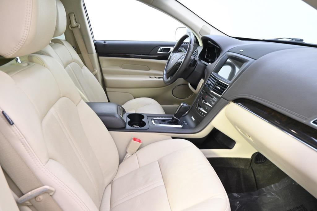 used 2019 Lincoln MKT car, priced at $22,555