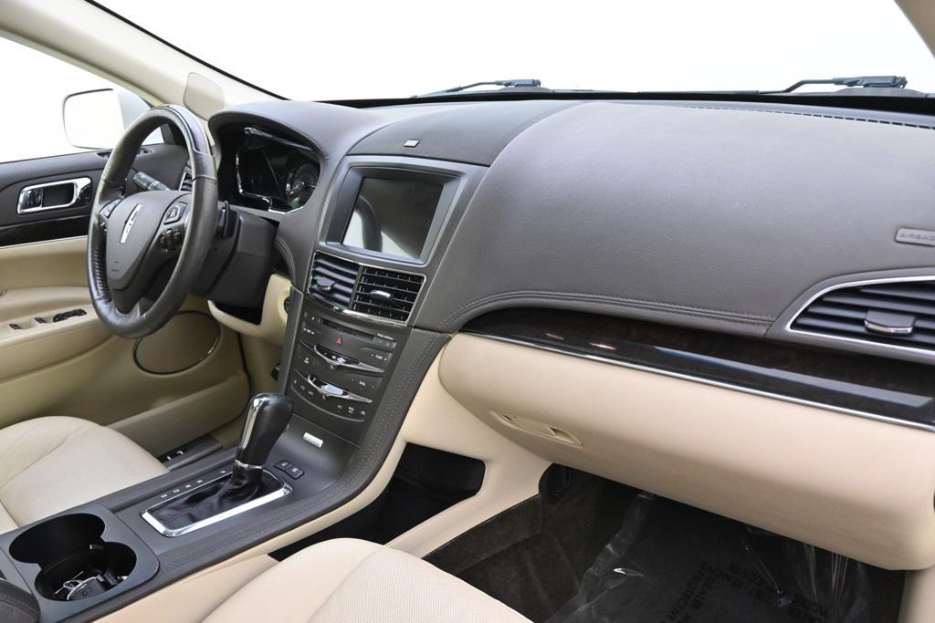 used 2019 Lincoln MKT car, priced at $22,555