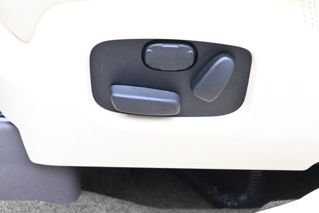 used 2019 Lincoln MKT car, priced at $22,555
