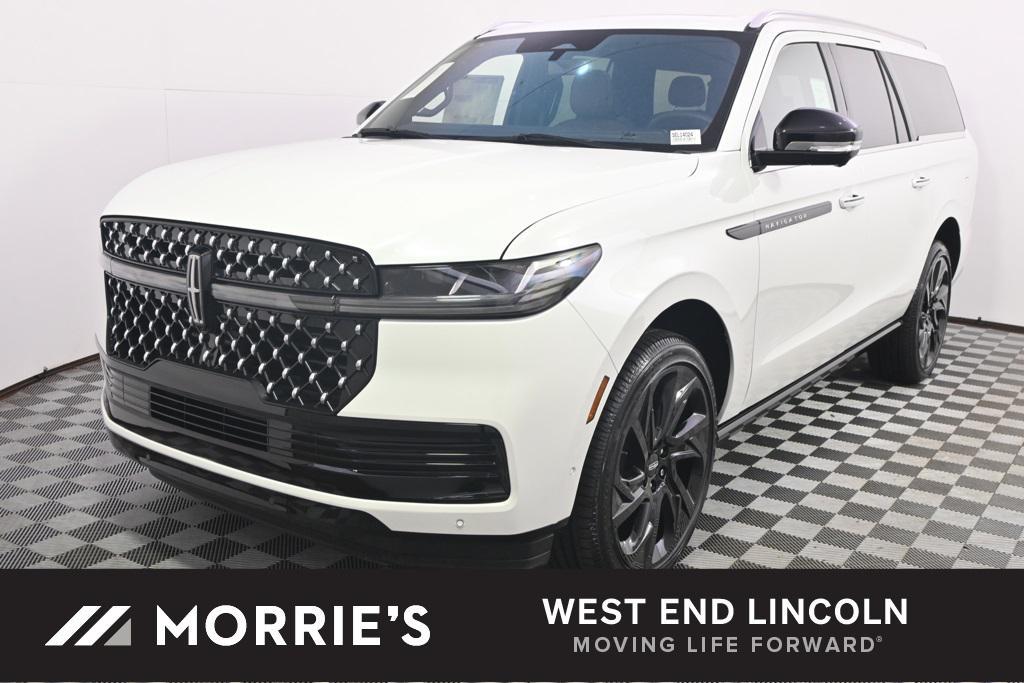 new 2025 Lincoln Navigator car, priced at $123,560