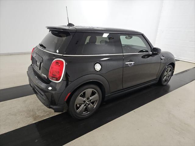 used 2022 MINI Hardtop car, priced at $21,999