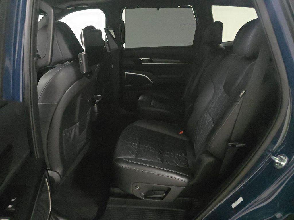 used 2023 Kia Telluride car, priced at $43,399