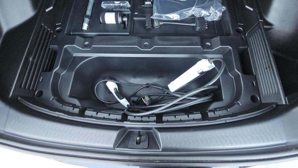 used 2025 Chevrolet Equinox EV car, priced at $24,799