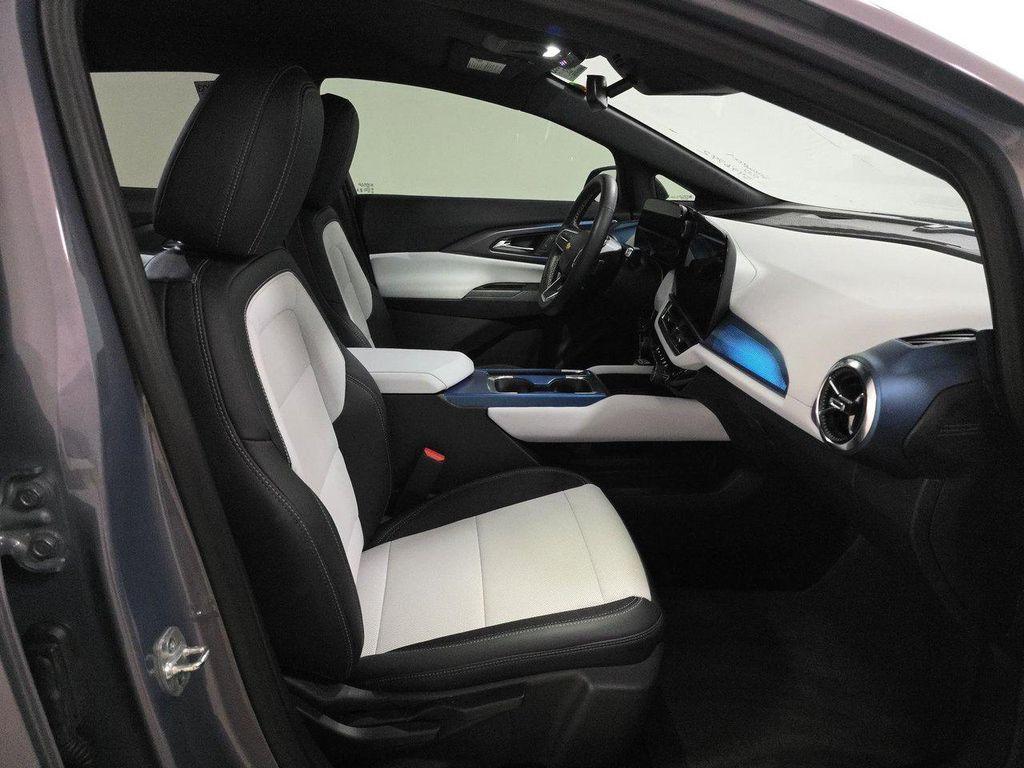 used 2025 Chevrolet Equinox EV car, priced at $24,799