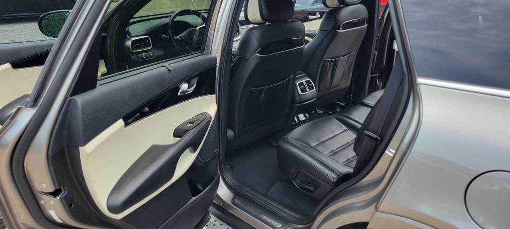 used 2016 Kia Sorento car, priced at $13,999