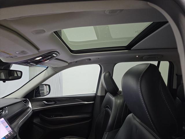 used 2023 Jeep Grand Cherokee car, priced at $29,399
