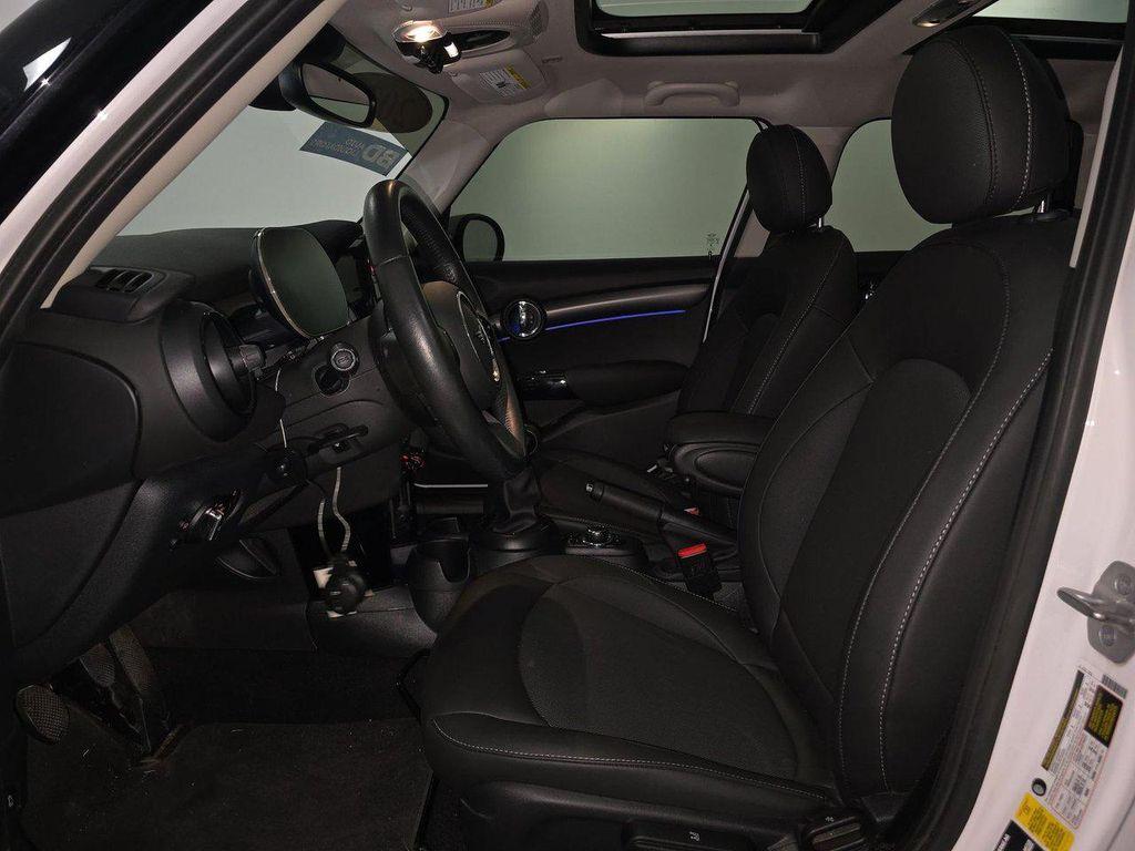 used 2024 MINI Hardtop car, priced at $25,399