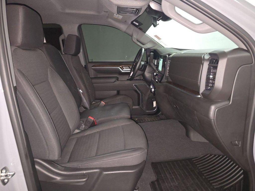 used 2024 GMC Sierra 1500 car, priced at $39,099