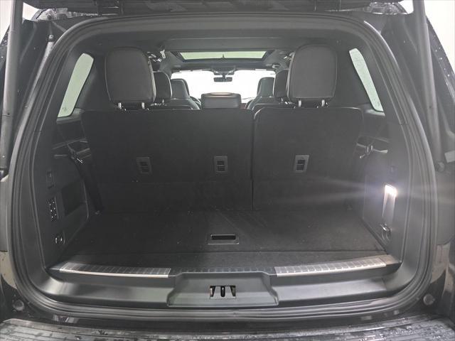 used 2023 Lincoln Navigator car, priced at $68,999