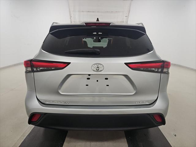 used 2021 Toyota Highlander car, priced at $38,599