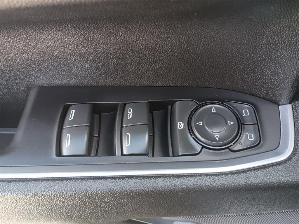 used 2024 Chevrolet Silverado 1500 car, priced at $39,979