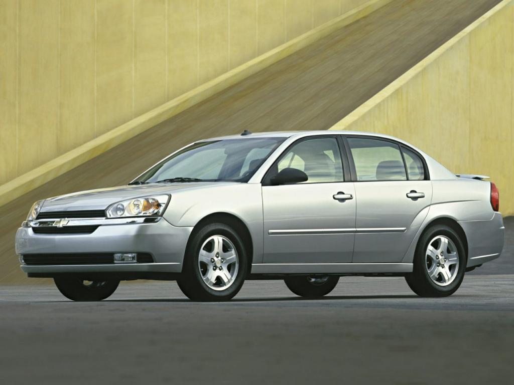 used 2004 Chevrolet Classic car, priced at $4,979