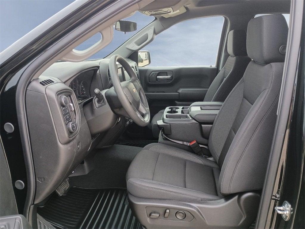 new 2025 Chevrolet Silverado 1500 car, priced at $41,296